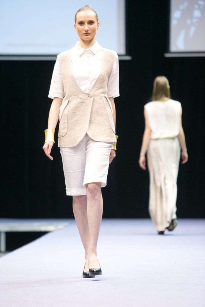 JONAS LINEN modelis