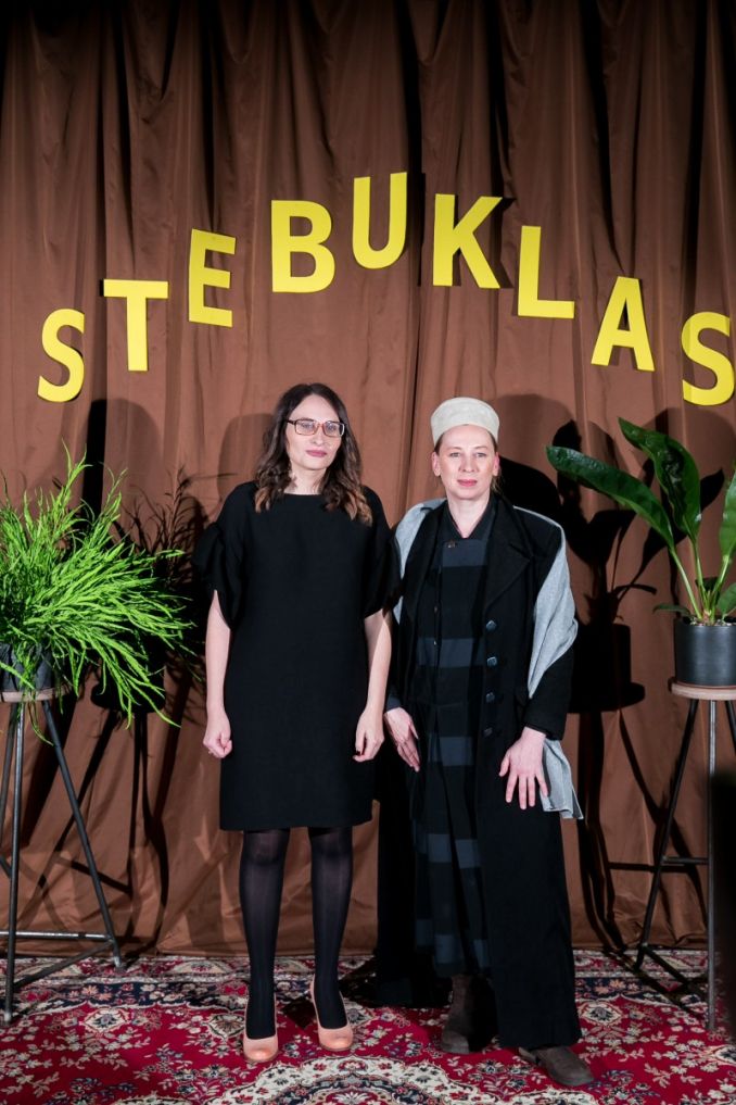 Dvi Eglės – Vertelytė ir Mikulionytė.