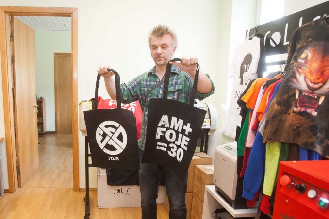 A. Mamontovo jubiliejinių koncertų atributikos gamyba