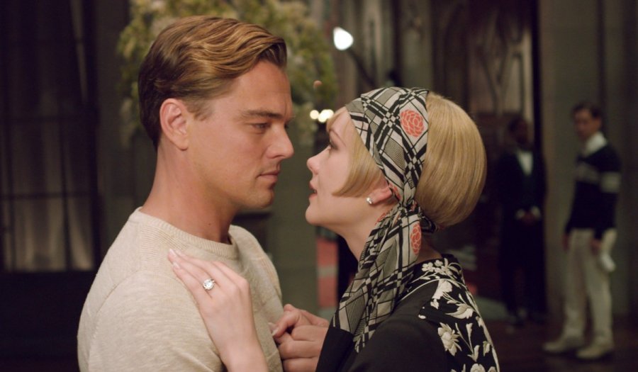 Leonardo DiCaprio ir Carey Mulligan, kadras iš filmo