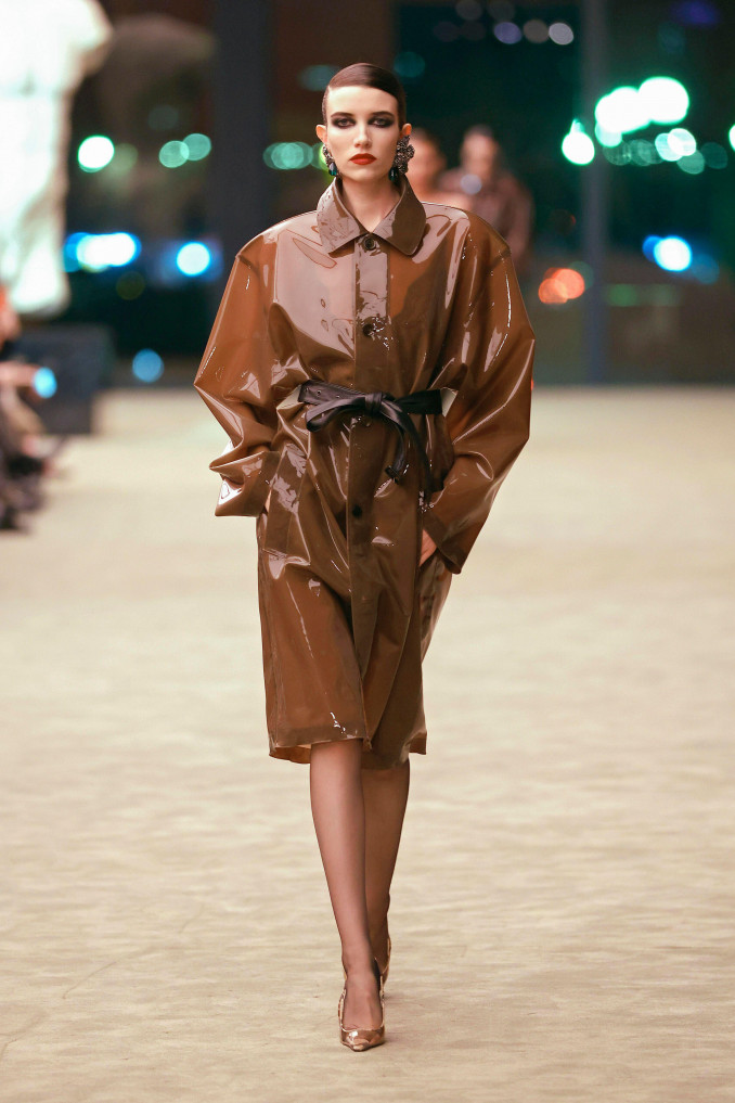 „Saint Laurent“ 2026-2027 m. rudens ir žiemos kolekcija