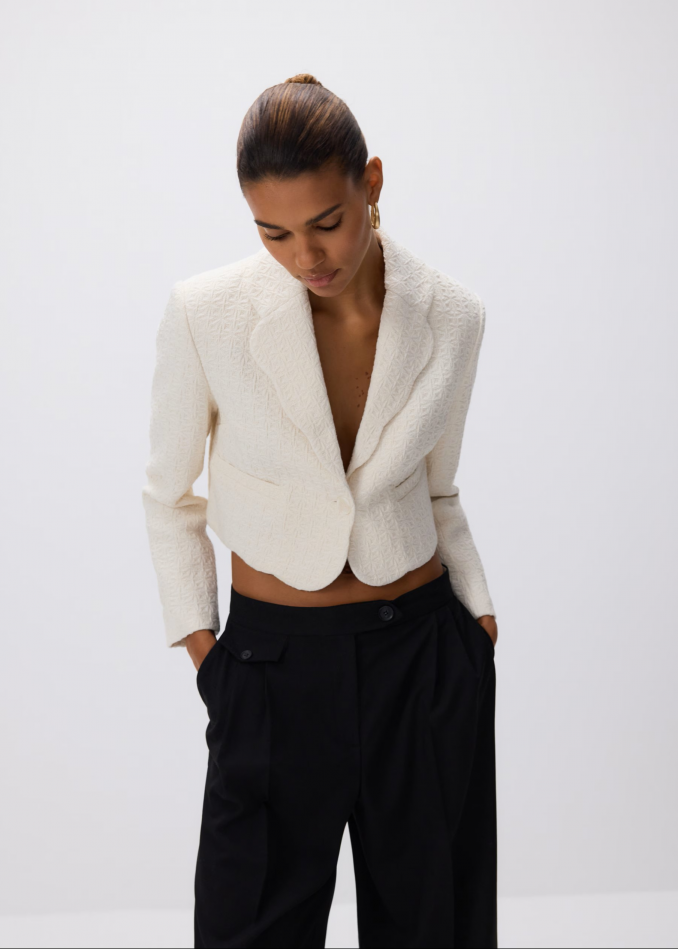 Moteriška elegancija kasdienai ir ypatingoms progoms