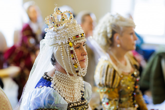 Pamirškite Tiudorus ir Bordžijas: naujame I. Skujaitės romane – vienintelės Jogailaičių moters, išrinktos karaliumi, istorija