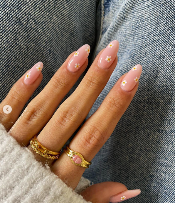 @phoebesummernails