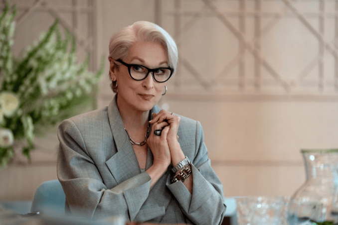 Po beveik 20 metų sugrįžta Miranda Priestly: „Ir velnias dėvi Prada 2“ žvelgia į naują mados ir medijų erą