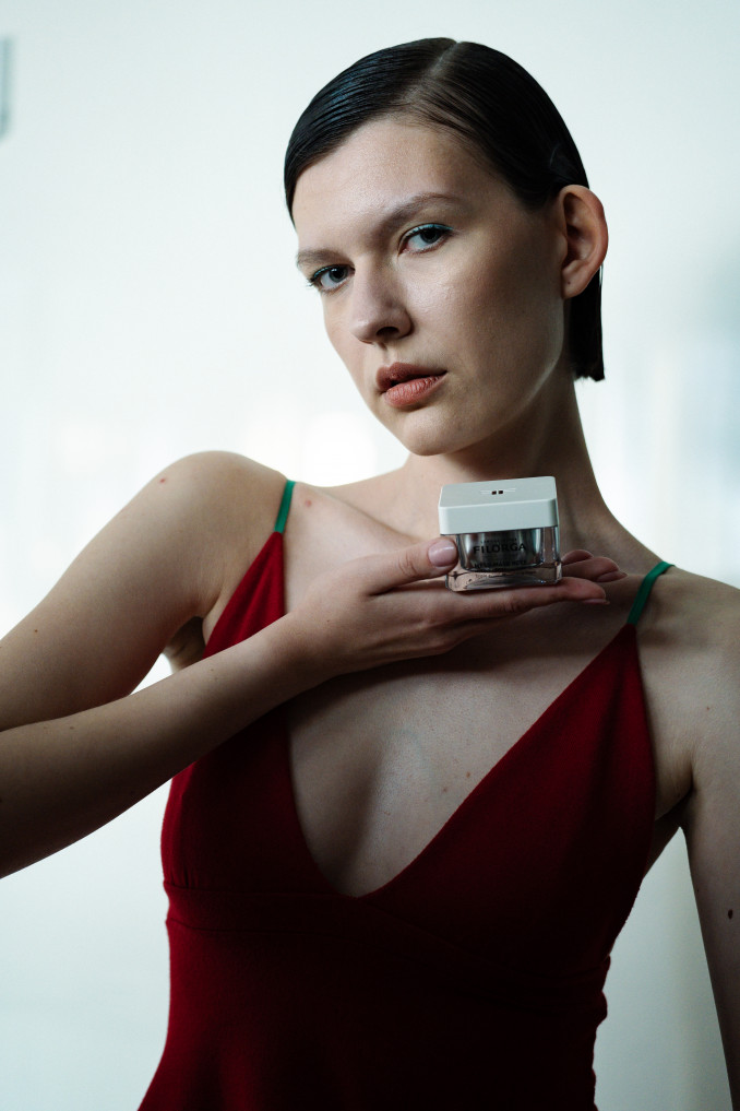 Laura Daili modelis, FILORGA kosmetika