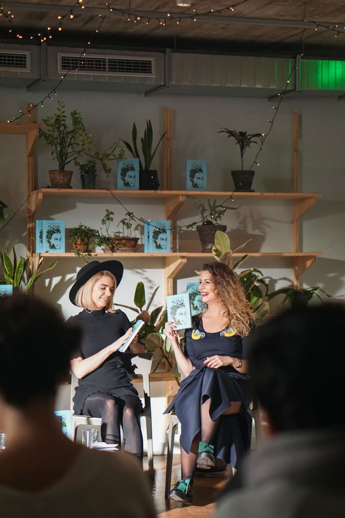 Su menininke J. Vaitkute