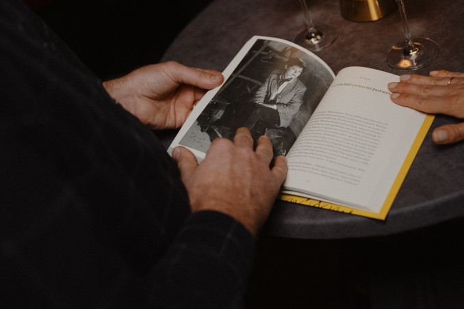 Biografinė knyga „Pelynų medus“