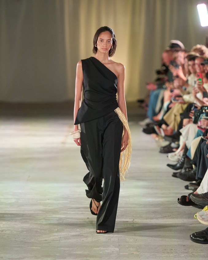 „Cmmn Swdn“ 2026 m. pavasario ir vasaros modelis