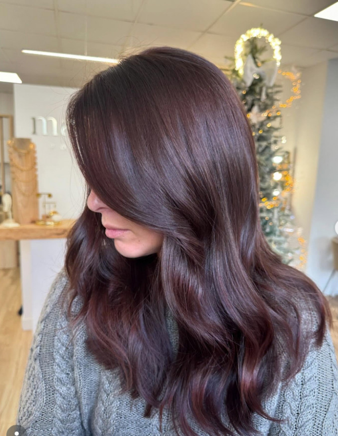 @vanityhair_hairstylist