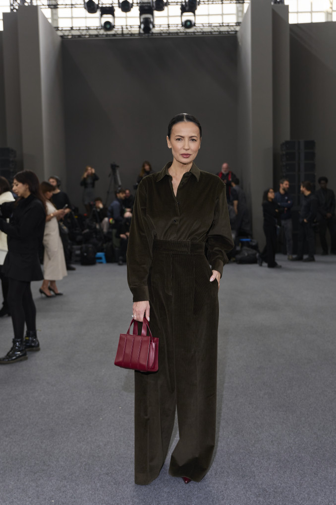 Asta Meschino sužibo Milane: su kitomis užsienio garsenybėmis stebėjo „Max Mara” madų šou