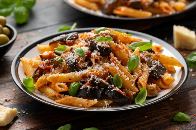 „Pasta alla norma“ – vegetariški makaronai su baklažanais